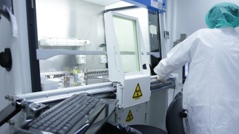 Έκτακτο εφάπαξ επίδομα έως 700 ευρώ στους εργαζόμενους στις ΜΕΘ