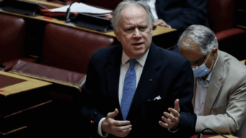 Μπέρδεψε τους άνδρες με… γυναίκες