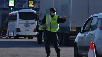 Κορωνοϊός: Συνεχείς έλεγχοι και πρόστιμα για μη τήρηση των μέτρων