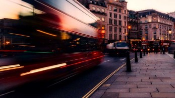 Τέλος το lockdown στην Αγγλία-Επιστροφή στο σύστημα τριών επιπέδων