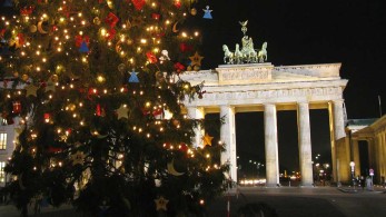 Γερμανία: Σχέδιο για συγκεντρώσεις μέχρι 10 άτομα στις γιορτές