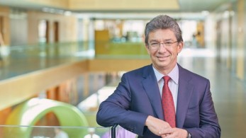 Ο Ανδρέας Καλαντζόπουλος πρόεδρος του ΔΣ της Philip Morris International