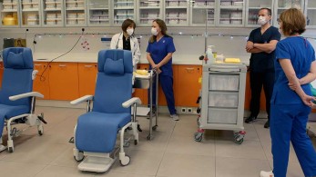 Κορωνοϊός: H Ελλάδα κερδίζει την «Ελευθερία» της – Δεύτερη μέρα εμβολιασμών