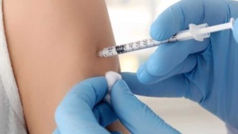 ΕΕ: Οι «27» θα αγοράσουν άλλες 100 εκατ. δόσεις του εμβολίου των Pfizer/BioNTech