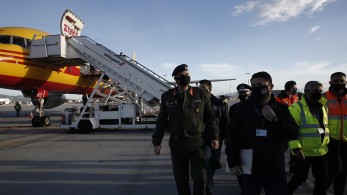 Κορωνοϊός: Στην Αθήνα η ειδική πτήση με 83.850 δόσεις του εμβολίου
