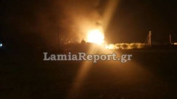 Λαμία: Δύο τραυματίες από έκρηξη σε επιχείρηση με φιάλες υγραερίου – Εκκενώνεται η περιοχή