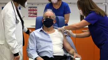 Κάλεσμα Τασούλα υπέρ του εμβολιασμού