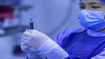 Κορωνοϊός: Απόψε ο πρώτος, συμβολικός εμβολιασμός κατά του κορωνοϊού