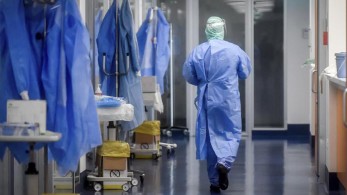 Κορωνοϊός: 1.534 νέα κρούσματα, 81 θάνατοι, 571 διασωληνωμένοι