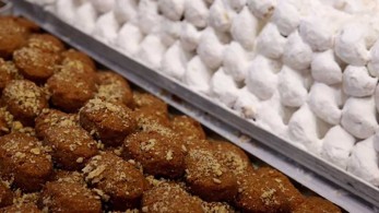 Πρωτοχρονιά: Τα έθιμα στα Δωδεκάνησα-Η “μπουλουστρίνα” και το σφάξιμο του μαύρου πετεινού