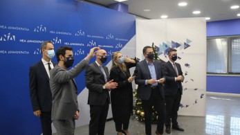 Χριστουγεννιάτικα κάλαντα στην Πειραιώς …αλλιώς