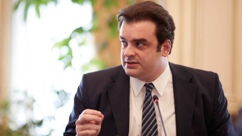 Πιερρακάκης: Εξαιρετικά απλή η διαδικασία εμβολιασμού