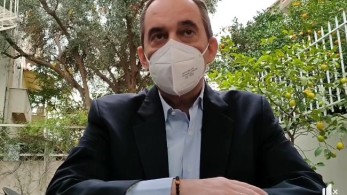 Πλακιωτάκης: Η μάχη με τον κορωνοϊό και οι δύσκολες ώρες στη ΜΕΘ