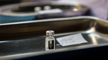 Ποιοι υπουργοί «παίρνουν» σειρά για το εμβόλιο