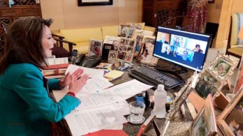 Επικοινωνία της Γ. Αγγελοπούλου με φορείς και οργανώσεις στην Αυστραλία