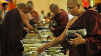 Απίστευτο… Ποιοι καλόγεροι επενδύουν σε ομόλογα ESG