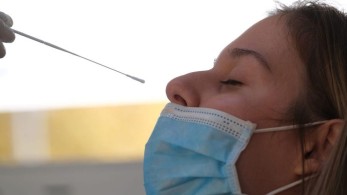 Κορωνοϊός: Διπλασιασμό των κρουσμάτων δείχνουν τα λύματα στην Αττική