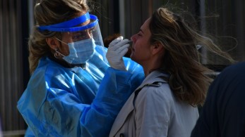 Κορωνοϊός: Οι εφτά εστίες ανησυχίας-Oλικό lockdown σε Αργολίδα και Σπάρτη