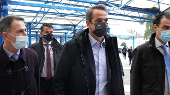 Τη δεύτερη δόση του εμβολίου έκανε ο πρωθυπουργός