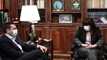 Έκοψε τον “βήχα” του Τσίπρα η ΠτΔ: H Ελλάδα τα έχει πάει αρκετά ικανοποιητικά