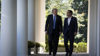 Τραμπ-Τσίπρας:  Έσπειραν ανέμους, θέρισαν θύελλες