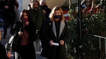 Συγκλονίζει η Σοφία Μπεκατώρου: “Ηταν βιασμός, όχι σεξουαλική παρενόχληση” (vid)