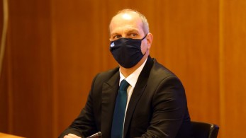 Οικονόμου: Μέχρι τέλος του έτους η τοποθέτηση μέτρων προστασίας σε παλαιούς ελκυστήρες