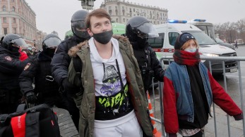 Ρωσία: Τουλάχιστον 500 συλλήψεις σε διαδηλώσεις υπέρ Ναβάλνι