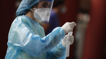 Κορωνοϊός: Το εμβόλιο και ο κίνδυνος των μεταλλαγμένων στελεχών