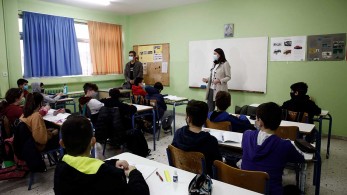 Κεραμέως: Προτεραιότητα τα ανοιχτά σχολεία-Κάλεσμα για τεστ κορωνοϊού