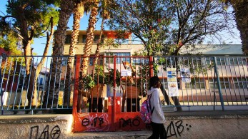 Σαρηγιάννης: Αν ανοίξουν τα σχολεία θα φτάσουμε τα 2.000 κρούσματα