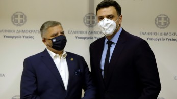 Κικίλιας: Και οι ιδιώτες ιατροί στη μάχη για τον εμβολιασμό των πολιτών
