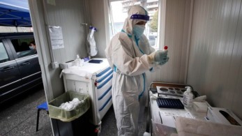 Κορωνοϊός: Τα μισά κρούσματα στην Αττική – Αύξηση και στην Θεσσαλονίκη