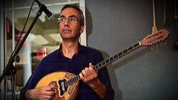 Έφυγε από τη ζωή ο βιρτουόζος του μπουζουκιού, Δημήτρης Ατζέμης