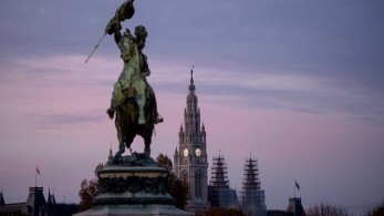 Βιέννη: “Ντου” της αστυνομίας σε πορεία αρνητών του κορωνοϊού