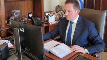 Στέλιος Πέτσας: Τι προβλέπει το νομοσχέδιο για τα κατοικίδια