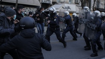 Επεισόδια στο κέντρο της Αθήνας σε συγκέντρωση για τον αρχιδολοφόνο Κουφοντίνα