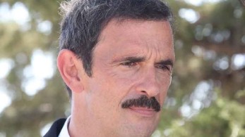 Κακούρης: Ένα κτήνος που του άρεσε να σφίγγει στην αγκαλιά του παιδιά μέχρι να ραγίσουν