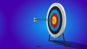 Επένδυση και σε άλλους κεντρώους