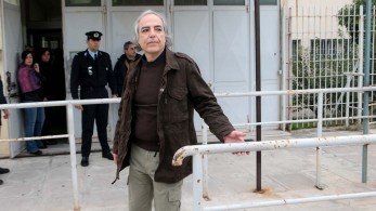 Και ο δικηγόρος του Τσίπρα (για τη βίλα) υπέρ του αρχιδολοφόνου