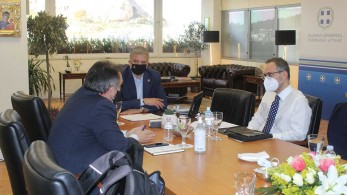 Περιφέρεια Αττικής-ΔΕΔΔΗΕ: Αναγκαία η υπογειοποίηση των καλωδίων