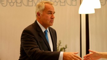 Βορίδης: Εγκαινίασε την Τράπεζα Θεμάτων για τις εξετάσεις κτήσης ελληνικής ιθαγένειας