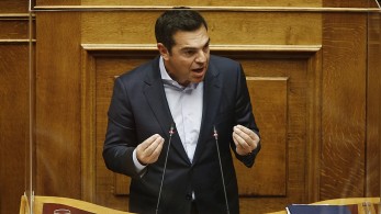 Αλέξης Τσίπρας: Μόνος στο δρόμο με τις λάσπες
