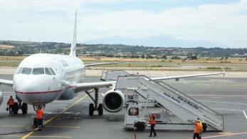 Παρατείνονται οι περιορισμοί στις πτήσεις εσωτερικού