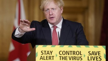 Τζόνσον: “Ασφαλές” το εμβόλιο της AstraZeneca