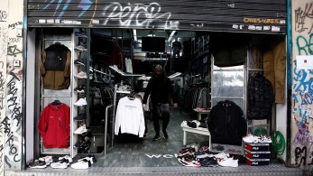 Lockdown: Κρίσιμες ώρες για την αγορά