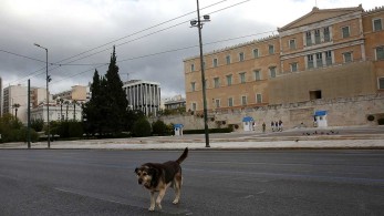 Η Ελλάδα στο «κόκκινο»: Σε ποιες περιοχές επιβάλλονται αυστηρά μέτρα