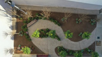 Μέσω Reuters, ο γύρος του κόσμου για τα “πάρκα τσέπης” της Αθήνας