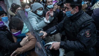Τουρκία: Η οικονομία καταρρέει-Οργή για το “όχι” Ερντογάν στην προστασία γυναικών