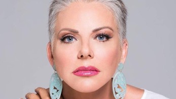 Η Νανά Παλαιτσάκη αφήνει “στα κρύα του λουτρού” τον Μένιο Φουρθιώτη